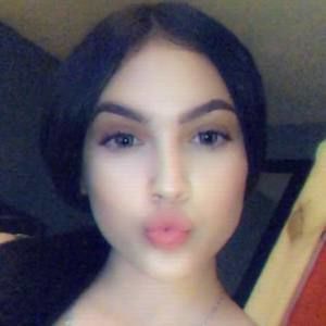 Meet your Posher, Mirtha